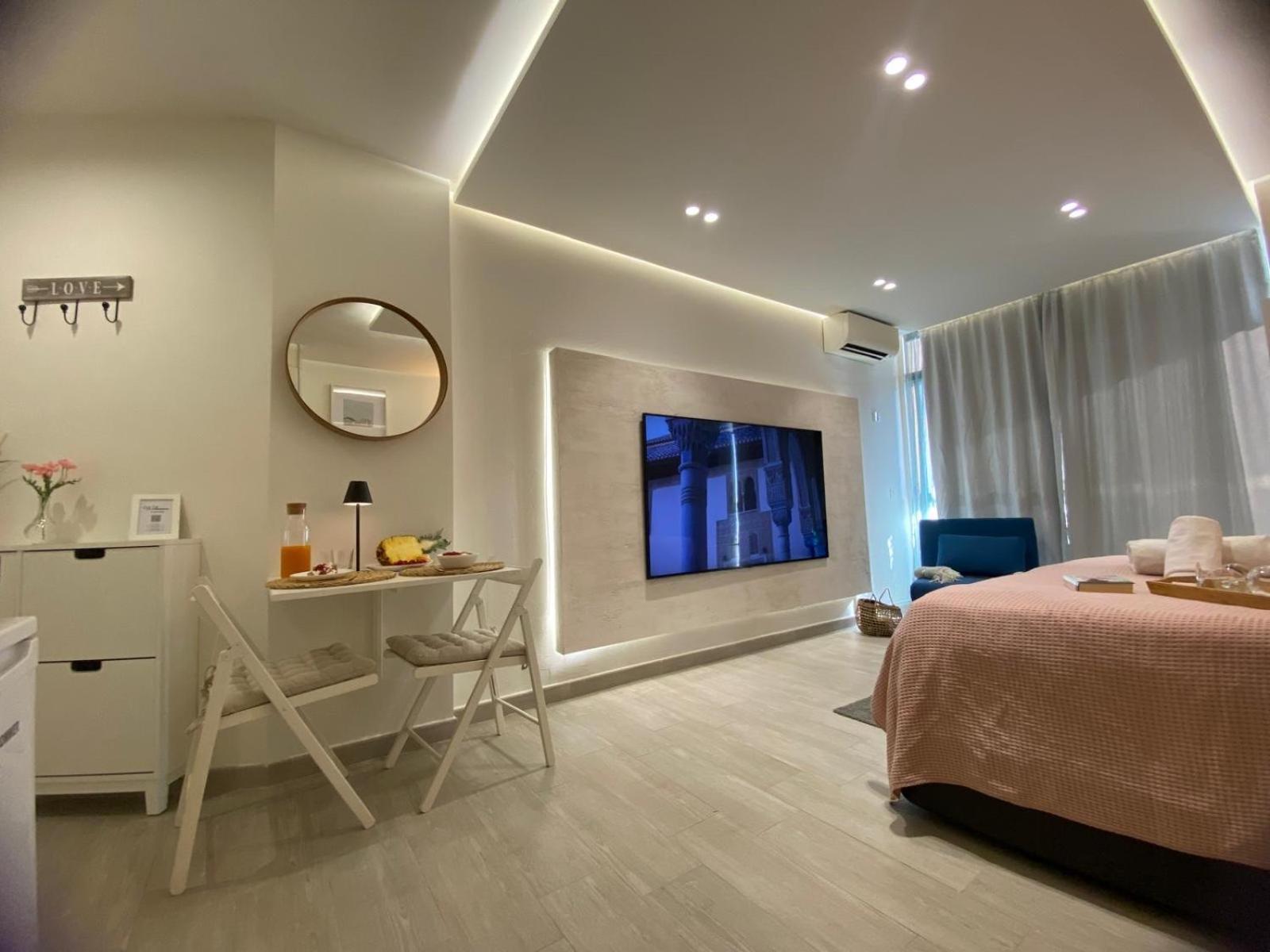 Studio With Views Next To Puerto Marina The Green Door Беналмадена Екстериор снимка